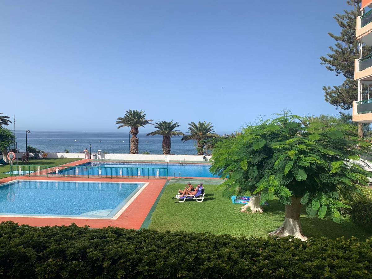 Comodoro, situado en frente del mar Apartamento Los Cristianos  Exterior foto